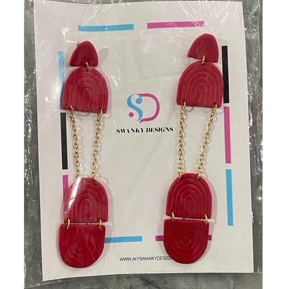 Swanky Designs Chained Up Dangle Earrings - Picture 3 of 6